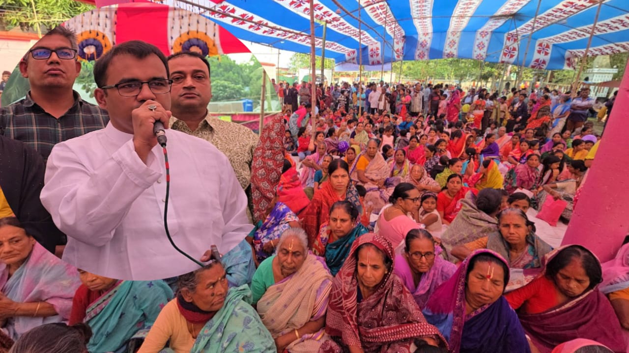দাউদকান্দিতে কালী পূজা পরিদর্শনে বিএনপি নেতা ড. খন্দকার মারুফ হোসেন, ধর্মীয় সম্প্রীতির আহ্বান