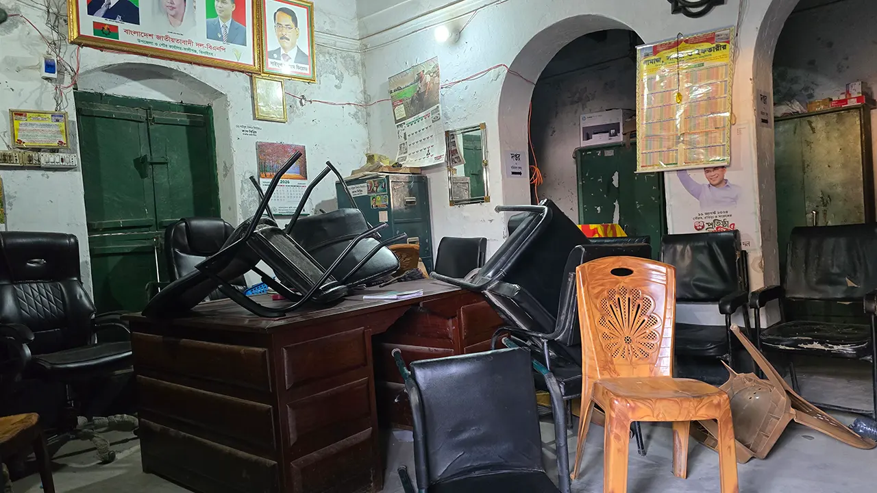 ঝিনাইদহে দফায় দফায় সং.ঘ.র্ষ