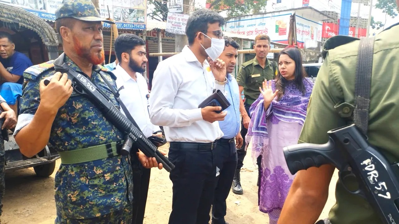 তেল নাই’ লেখা পাম্পে মিলল ২৮ হাজার লিটার তেল