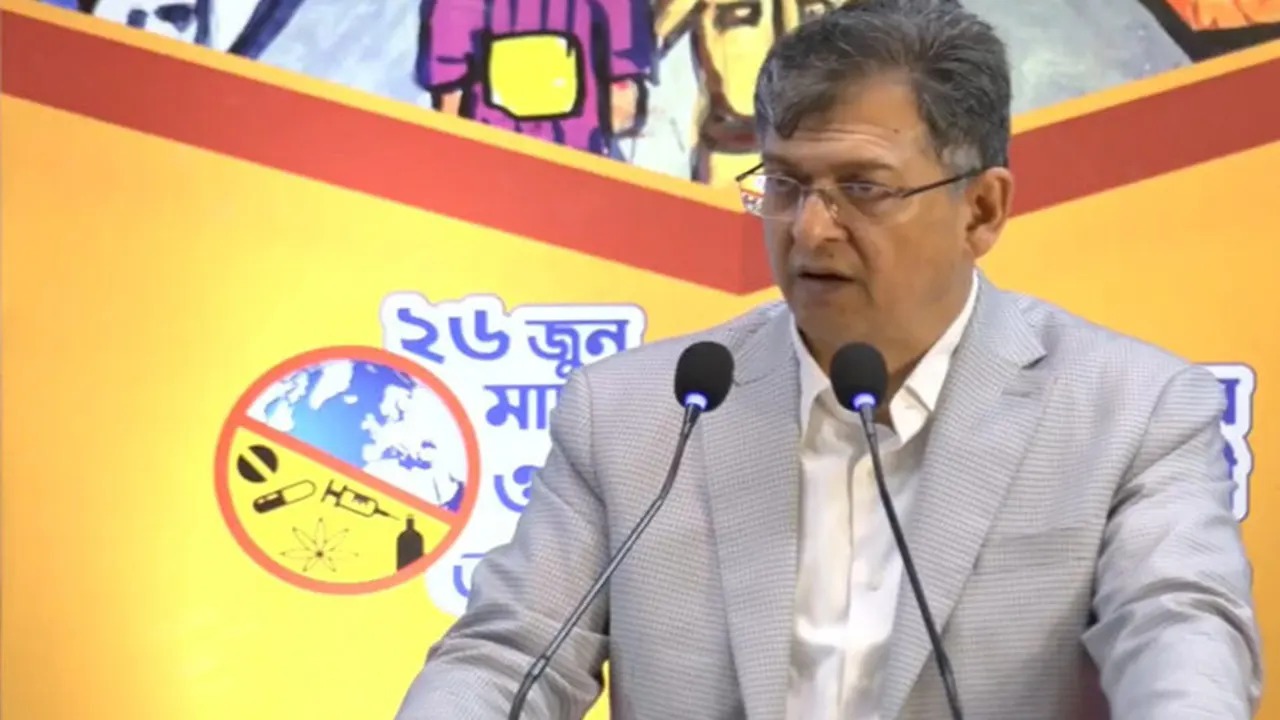 জুয়া-মাদকমুক্ত বাংলাদেশ গড়তে কঠোর সরকার: দু-একদিনের মধ্যেই সংসদে আসছে নতুন মাদক প্রতিরোধ আইন
