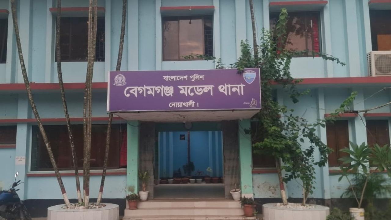 আলমারিতে লুকিয়ে থাকা বিষাক্ত সাপের ছোবল, দুই সন্তানের জননী গৃহবধূর মর্মান্তিক মৃত্যু