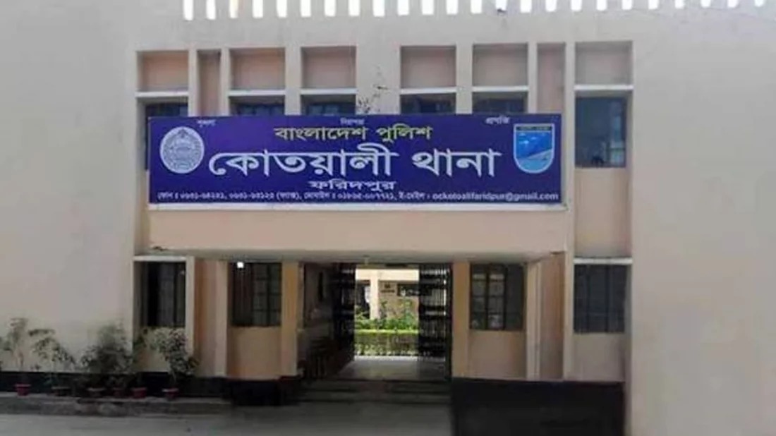 ১৫ আগস্টের খিচুড়ি রান্না হচ্ছে সন্দেহে ছয় রিকশাচালক আটক